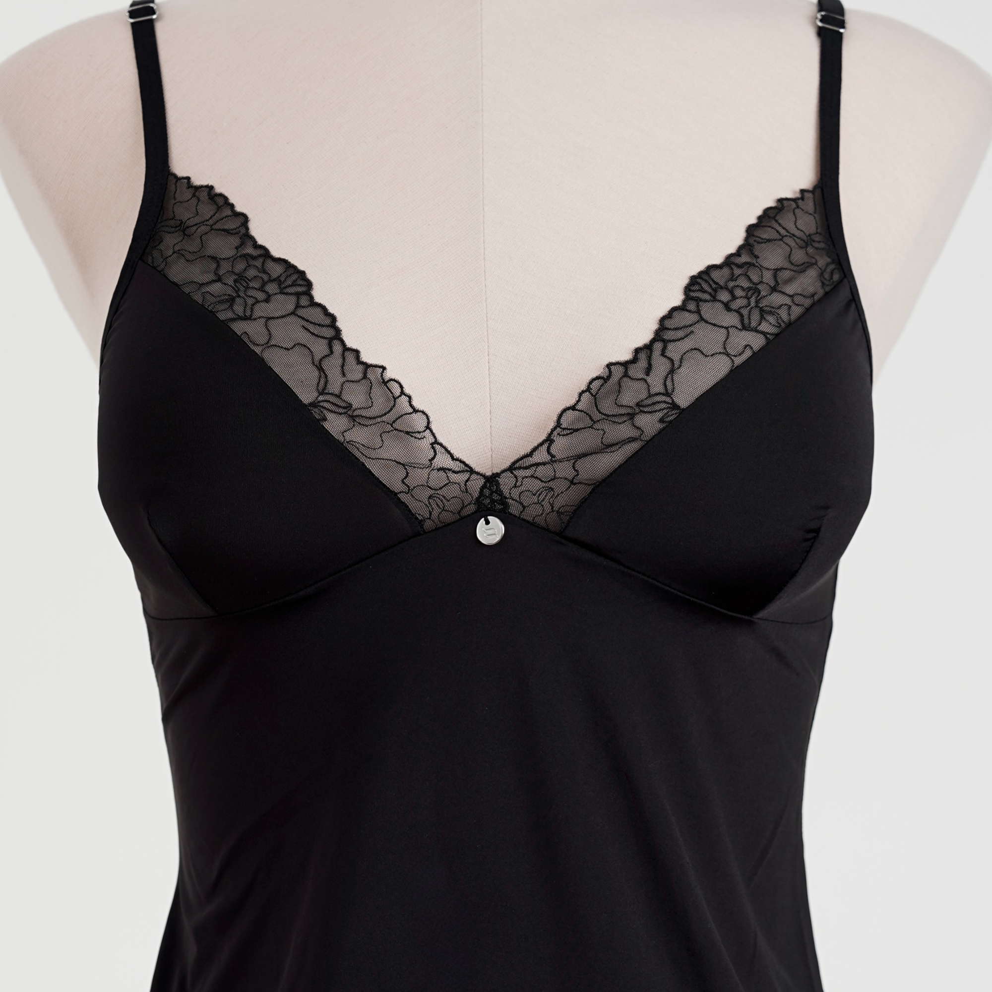 قميص نوم دانتيل مزخرف بأزهار ناعمة – Bella Rou