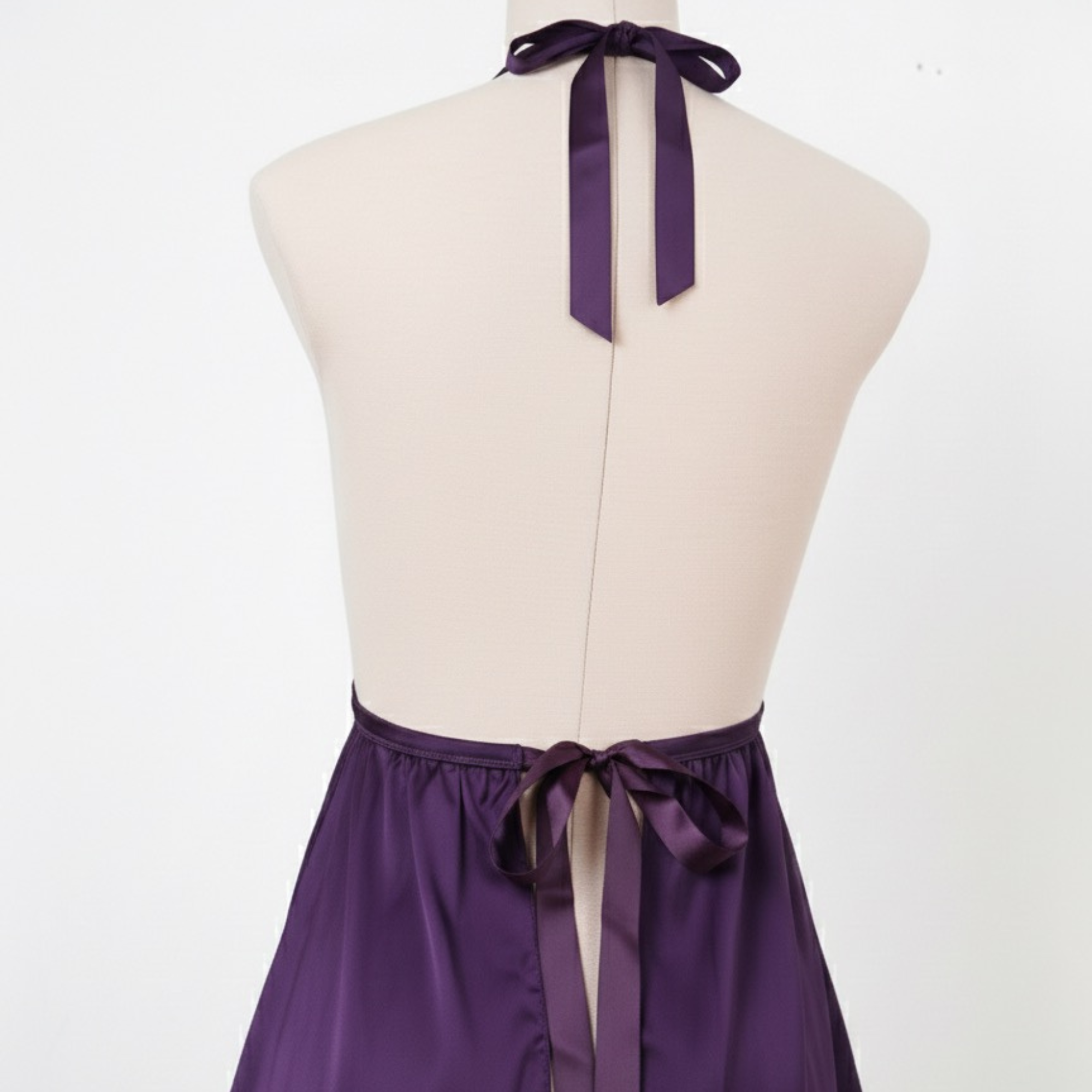 بيبي دول روزاليند من الساتان والدانتيل